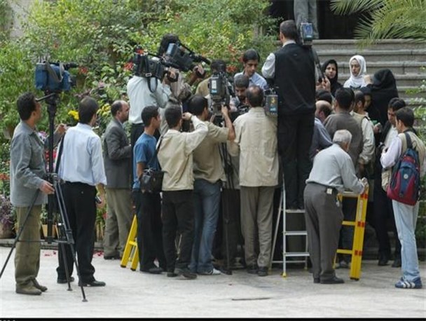 دستورالعملی برای واکسیناسیون خبرنگاران ابلاغ نشده است/ به داشتن خانه مطبوعات با جمعی محدود مایل نیستیم