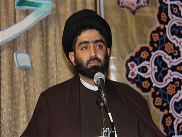 روز قدس روزی است که مستضعفین بینی مستکبرین رابه خاک می زنند