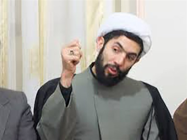 برخی دولتمردان با فتنه گران رودرواسی دارند/ بوسیدن پیشانی خائنان نظام به دور از تدبیر است/دولت پاشنه کشیده به فکر حل مشکلات مردم باشد