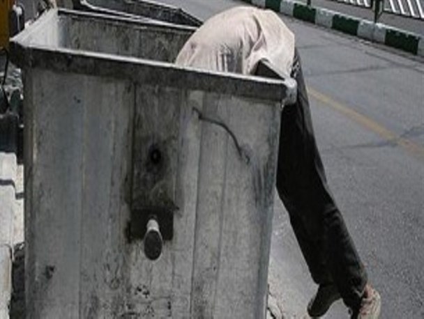 گسترش روند زباله گردی برای یک لقمه نان در میناب
