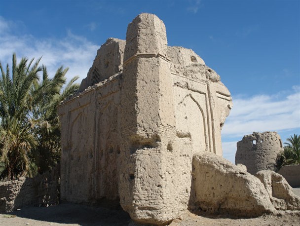 وجود ۵۰ مقبره در شهرستان سراوان/ آرامگاه سلطان بابا حاجی دِزکی معروف ترین مقبره دوره سلجوقی