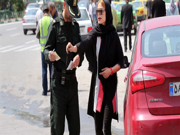 کشف حجاب و حرکات ناهنجار خبر داغ این روزهای فضای مجازی