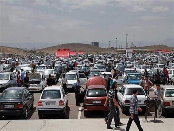 سهم 70 درصدی دلالان از بازار خودرو/ مصرف‌کنندگان هم نقش دلال گرفته‌اند