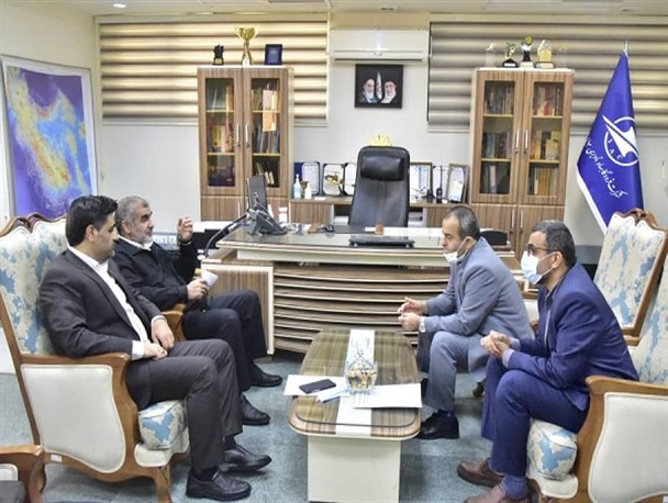 مجلس به مناطق کمتر برخوردار توجه ویژه داشته باشد