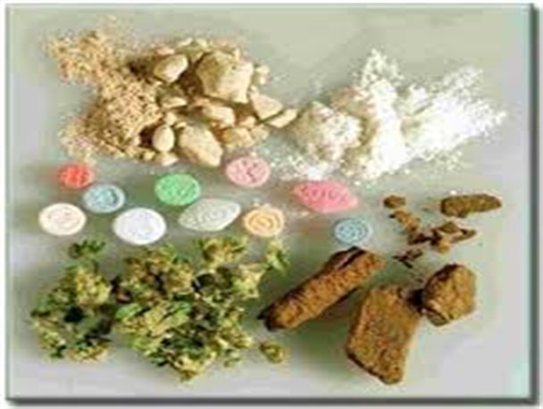 دستگیری بیش از ۳۰ نفر از خرده فروشان مواد مخدر در عنبرآباد