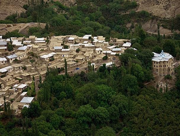 روستایی در رودبار گیلان که مغازه دارانش سیگار نمی فروشند