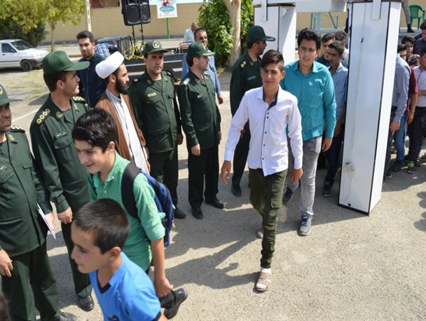 اعزام کاروان راهیان نور سلماس به مناطق عملیاتی  شمال غرب کشور