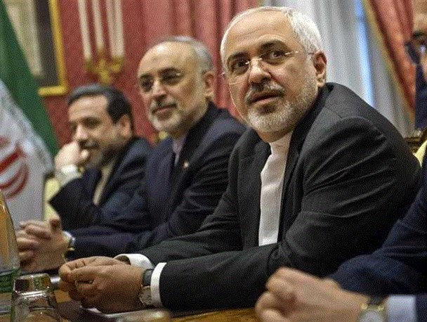 وضعیت امروز سیاست ورزی تیم مذاکره کننده گوش ندادن به سخنان امام امت است