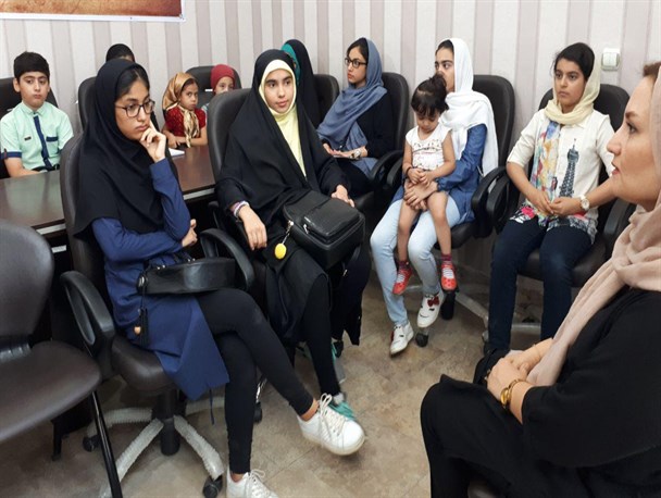 برگزاری دوره آموزشی شاهنامه خوانی و حافظ خوانی در کتابخانه مرکزی شهر قدس