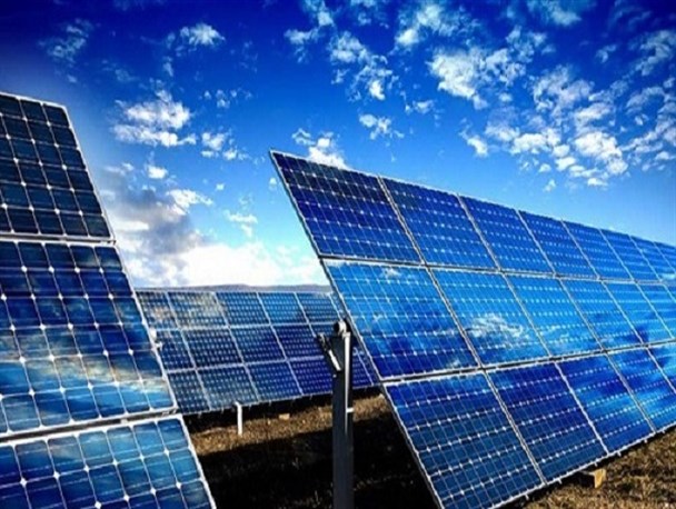 استفاده از ظرفیت نیروگاه‌های خورشیدی برای تولید برق در لرستان
