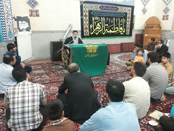 جلسه مقتل خوانی و آمادگی مداحان شهرستان برای محرم برگزار شد/ تصاویر