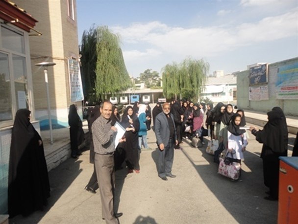 اعزام دانش آموزان دختر مدارس سنقروکلیایی به اردوی بنیاد علوی