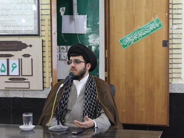 مدیریت انقلابی و جهادی برعکس مدیران اشرافی کم مصرف و پربازده است