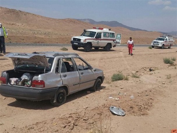 سرعت نامطمئن خودروی پراید حادثه آفرید+ تصاویر