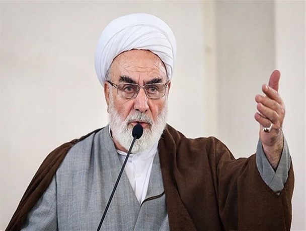 حکومت اسلامی بر مبنای مردم سالاری استوار است / حفظ قرآن به برکت انقلاب اسلامی در حال گسترش است