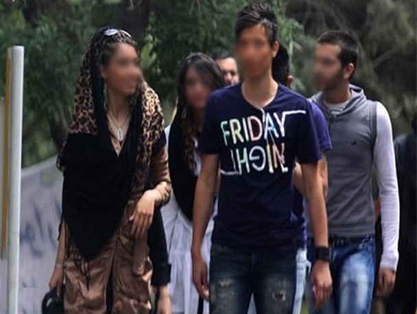 اعتراض بابا طاهر مستور به وضعیت حجاب!