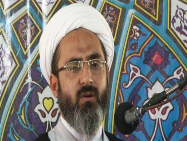 رسانه های امت اسلامی مردم را به طرف دنیا گرایی سوق می دهند