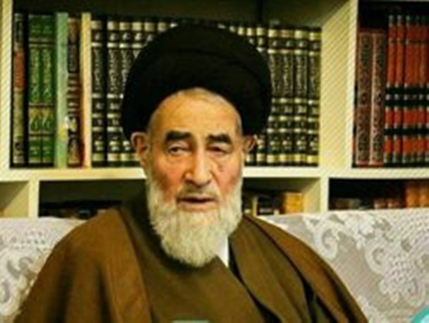 راه حل اصلی مشکلات جامعه در انس با قرآن و نماز است