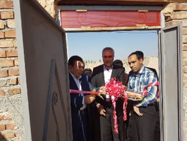 راه مبارزه با جهل علم است