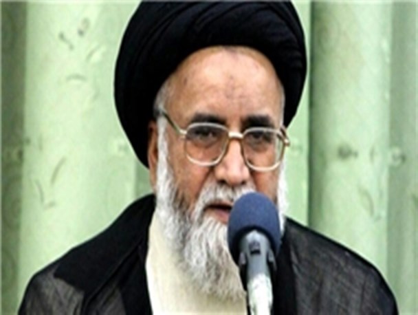 جامعه مشکلی با فعالیت بانوان شایسته ندارد