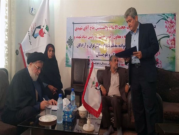 تجلیل از جوانترین شهید دفاع مقدس/ کلنگ ساخت اسکله ساماندهی 600قایق بندر کنارک به زمین زده شد