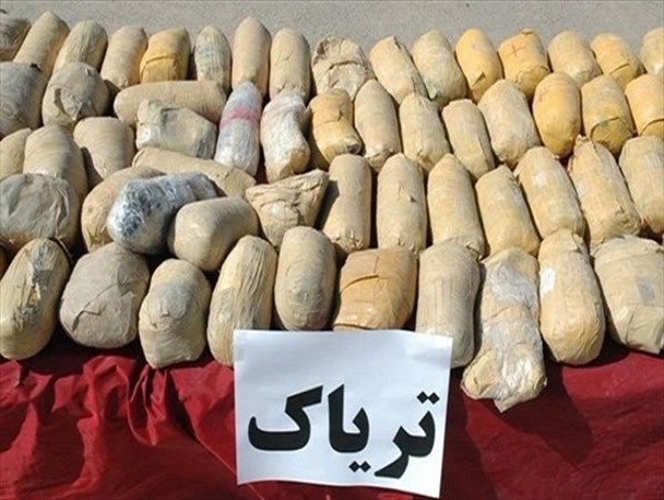 کشف ۶۰ کیلوگرم تریاک از یک دستگاه سواری پژو در میبد