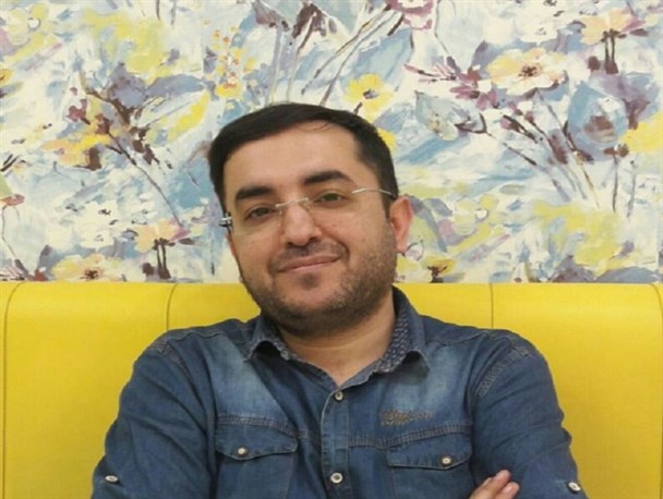 شعری که با شعار "هَیهَاتَ مِنَّا الذِّلَّة" منافات دارد، انحراف است/ ادبیات عاشورایی به اندازه‌ی ۱۳۸۰ سال قدمت دارد