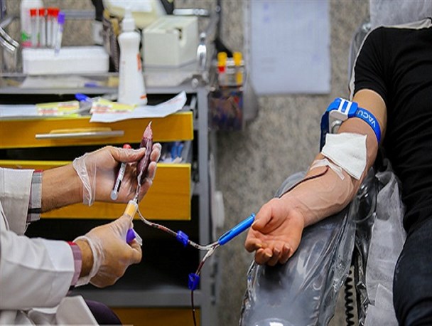 عزاداران لرستانی در روز تاسوعا و عاشورا ۵۴۸ واحد خون اهدا کردند