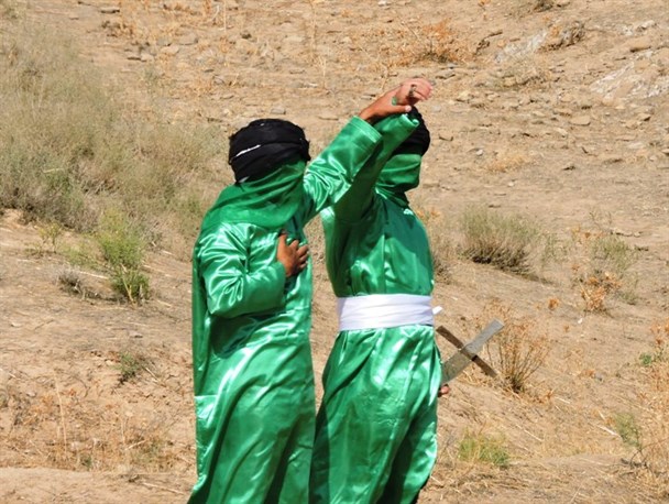 بازسازی واقعه غدیر در شهرستان درگز