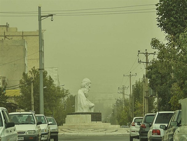 اینجا نفس کشیدن سخت است