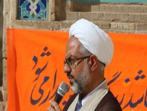 نمایندگان مجلس نباید در بررسی برجام به فشار ها توجه کنند/هر جا از رهبری فاصله گرفتیم ضربه خوردیم