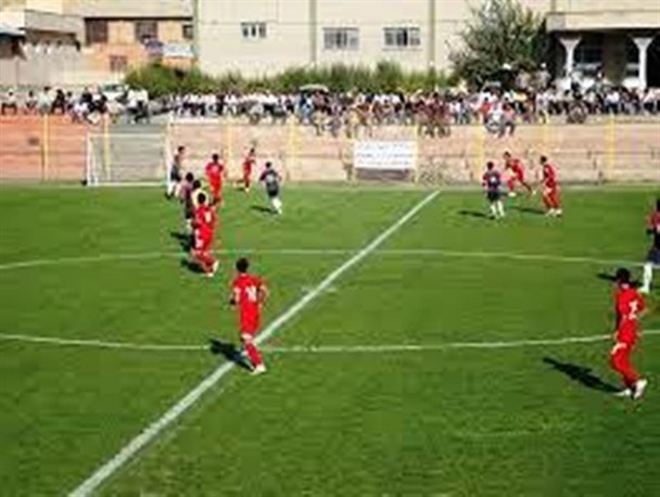 کاویان نقده صدرنشین لیگ برتر فوتبال آذربایجان غربی شد