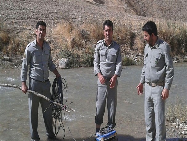 ضبط تجهیزات غیر مجاز ماهی گیری در ثلاث باباجانی