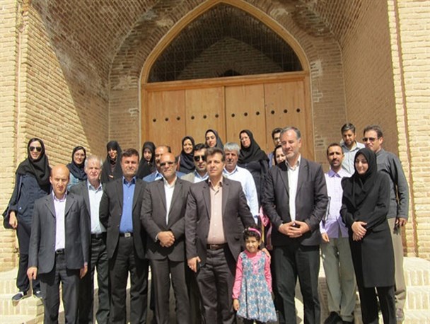 خبرنگاران همدانی از اماکن گردشگری تویسرکان بازدید کردند+تصاویر