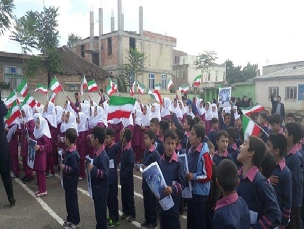 برگزاری جشن عاطفه ها با شعار «مهر در انتظار همدلی» در بیله سوار +تصاویر