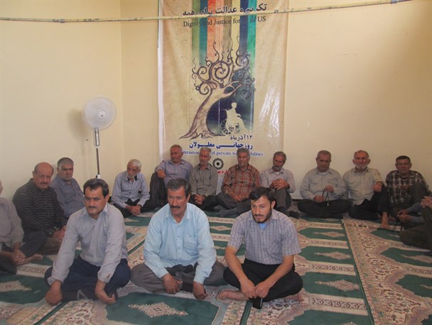 دیدار مسئولان شهرستانی با سالمندان چرام+تصاویر