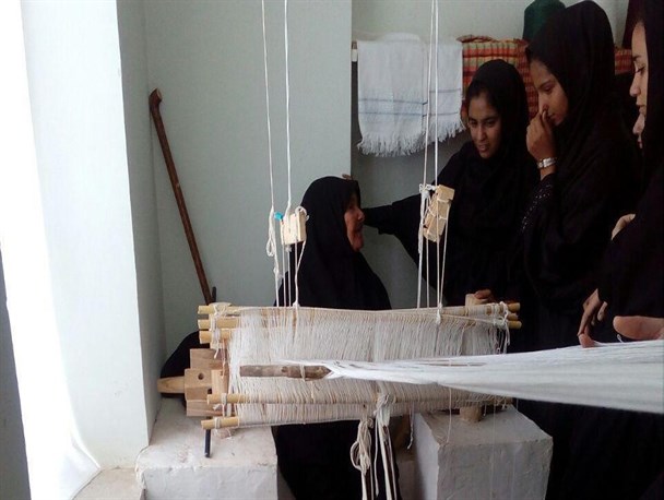 باید زمینه استفاده دانش آموزان از تورهای گردشگری فراهم شود