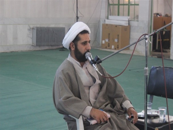 بانوان زینب وار زندگی کنند/همواره در مسیر اهل بیت (ع)گام برداریم