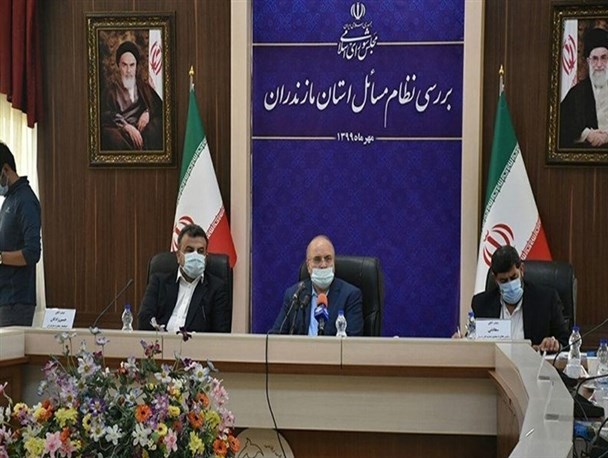 دولت ارزش پول ملی را رها کرده و می‌خواهد موضوع زباله مازندران را حل کند که نمی‌تواند