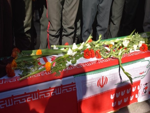 پیکر شهید عبداللهی صبح امروز باحضور مسئولین و جمع کثیری از مردم کردستان در سنندج تشییع شد