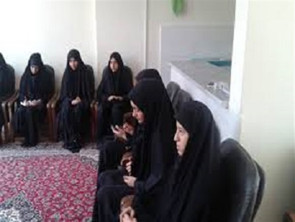 ۳۰ نفر از دانش آموزان نخبه با امام جمعه ایرانشهر دیدار کردند