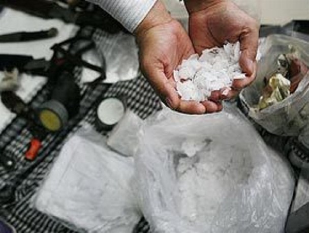 کشف 2 کیلوگرم مواد روان گردان در اهواز
