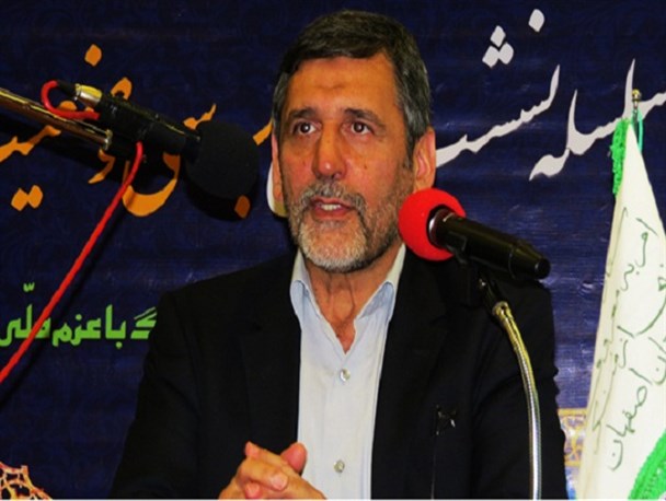 دل بستن به آمریکا خیالی کودکانه است/ وابستگی به آمریکا در هر زمان باعث عقب افتادگی ما می شود