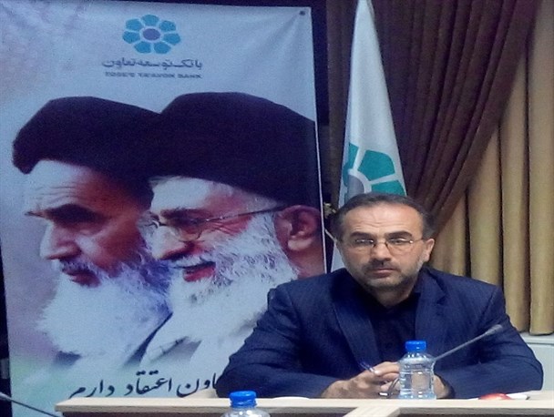دست اندرکاران عرصه اطلاع رسانی، عامل وحدت و همبستگی مردم با دستگاه های اجرایی هستند