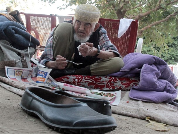 پیرمرد کارتون خواب ثروتمند از آب درآمد! + عکس