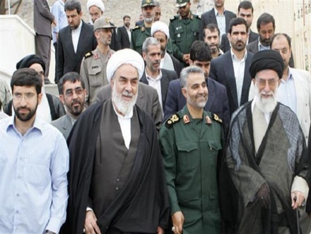 انتشار سفرنامه رهبر انقلاب به کرمان پس از ۱۵ سال/ آنچه «قزوه» از حاج قاسم در کتابش آورده است