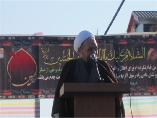 «زیارت اربعین» مکمل نهضت عاشورا است