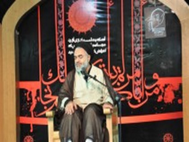 امروزه شیعه و سنی باید مدیون قیام امام حسین باشد
