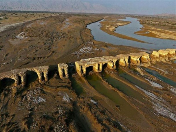 اعتبارات قطره چکانی دردی از پل لاتیدان هرمزگان را دوا نکرد/ رنجی که 24 ساله شد+تصاویر