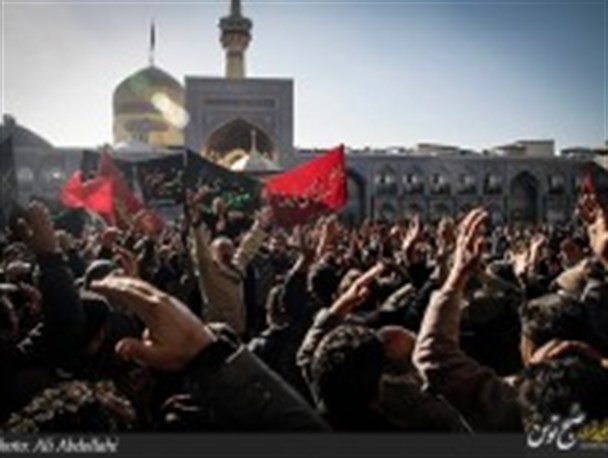 حرم مطهر رضوی رخت عزا بر تن کرد